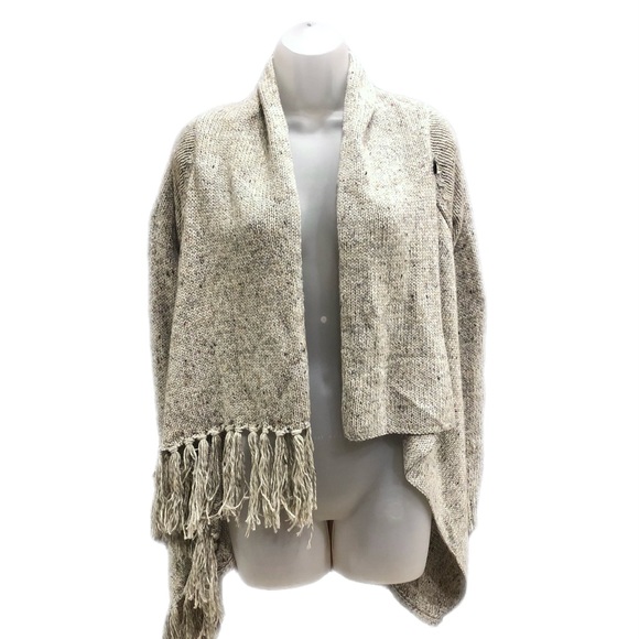 Lovestitch Vici Poncho Style Sweater Wrap - Picture 6 of 6